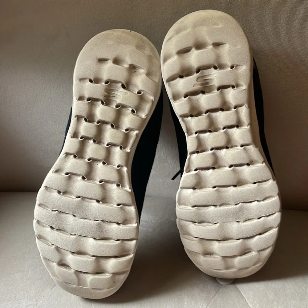Skechers Gen 5 Athletic Shoes